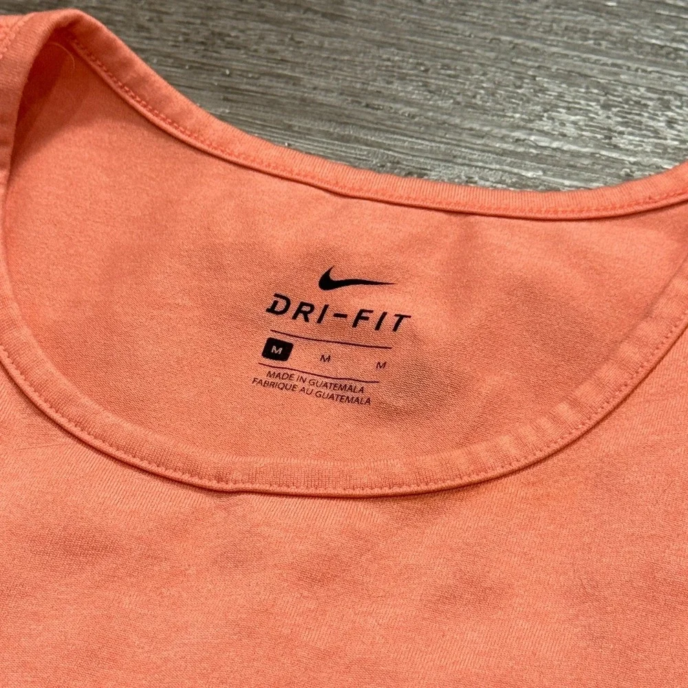 Nike Tank‎ Top Womens Medium Pink Spellout Logo Casual Workout Fitness Adult